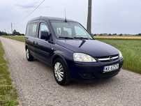 Opel combo 1.7 cdti klima hak zadbany bezwypadkowy