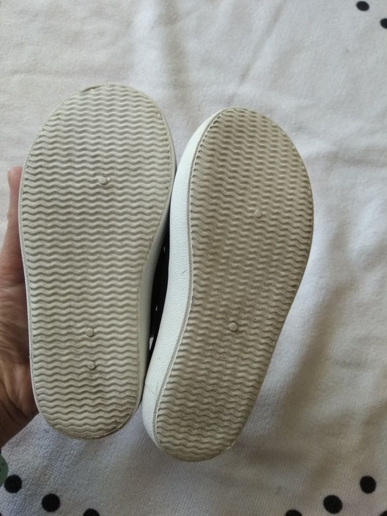 Granatowe tenisówki trampki buty kapcie r. 25 H&M długość wkładki 16 c