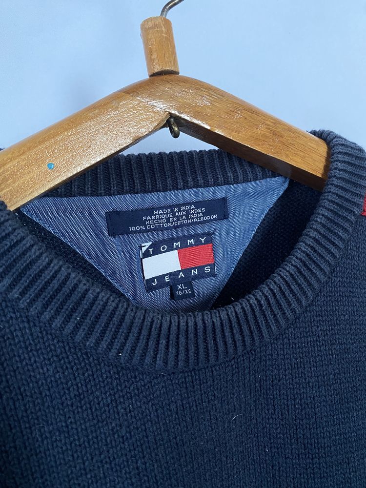 Світер tommy hilfiger L,XL