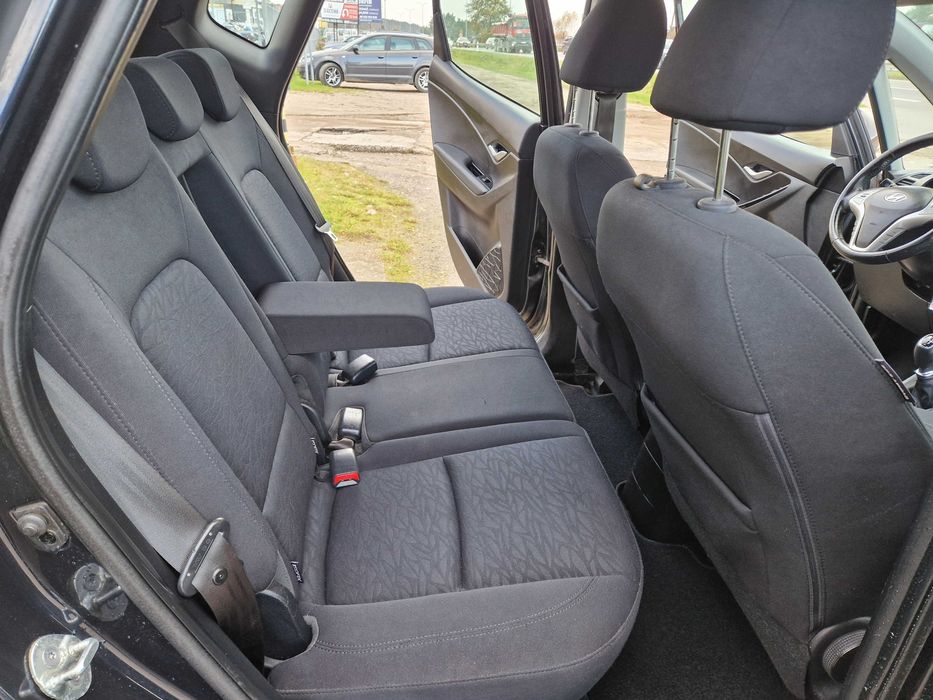 Hyundai IX 20 Sprowadzony ! Zarejestrowany ! 1.4 Benzyna ! Klima ! Hak