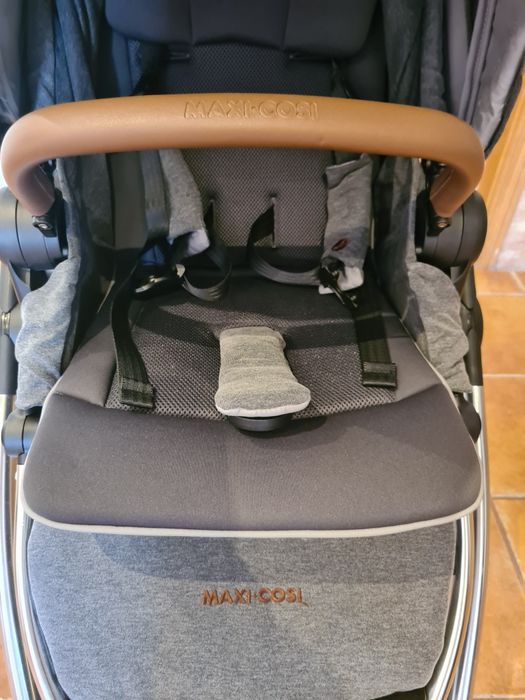 Carrinho bebé Maxi Cosi Adorra