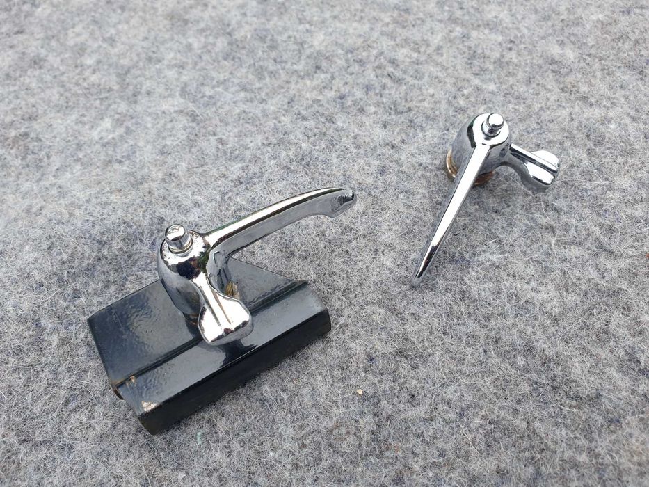 Klamka fletnerki   125p   FSM Polski Fiat 126p I seria  okno trójkątne