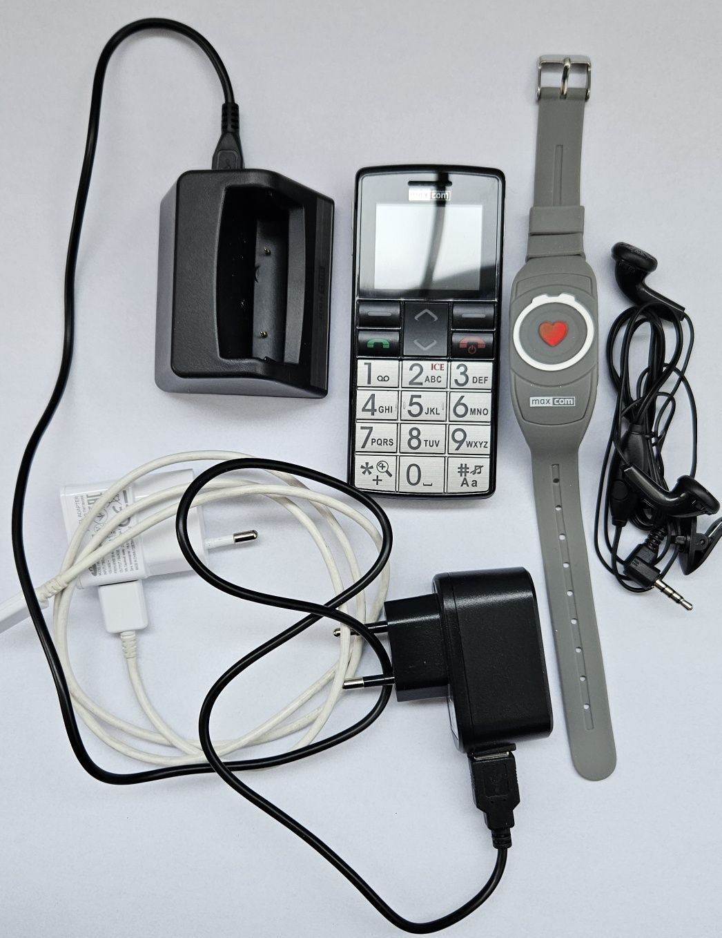 Telefon MAXCOM MM715BB z SOS