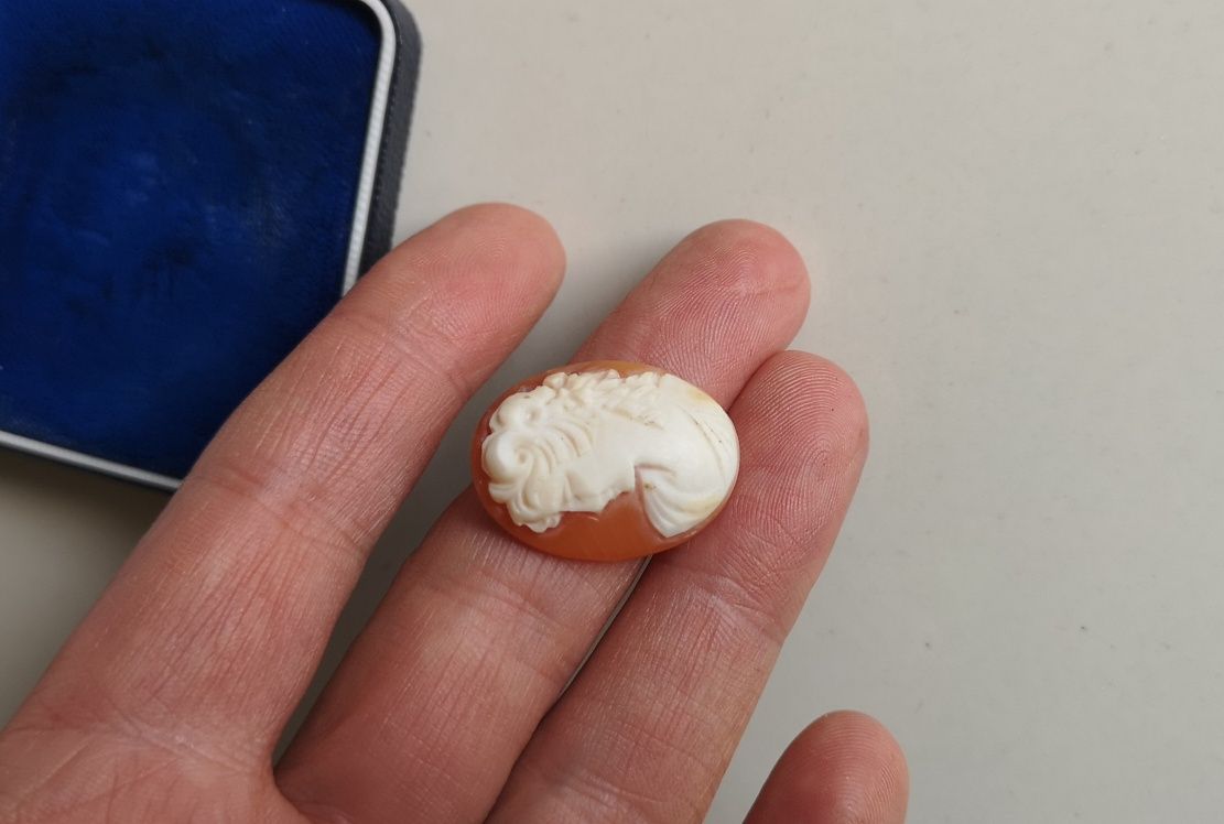 kamea muszla naturalna do oprawy ręcznie wykonana