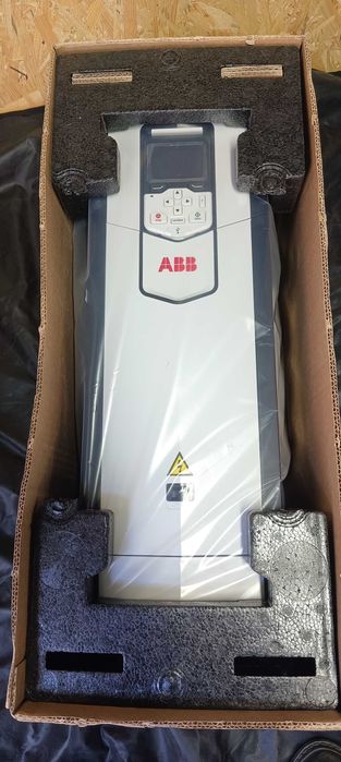 Falownik/przemiennik/inwerter ACS880 45A NOWY