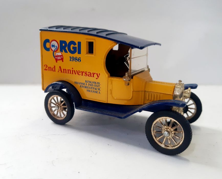 Corgi Toys Collectors Club edição limitada