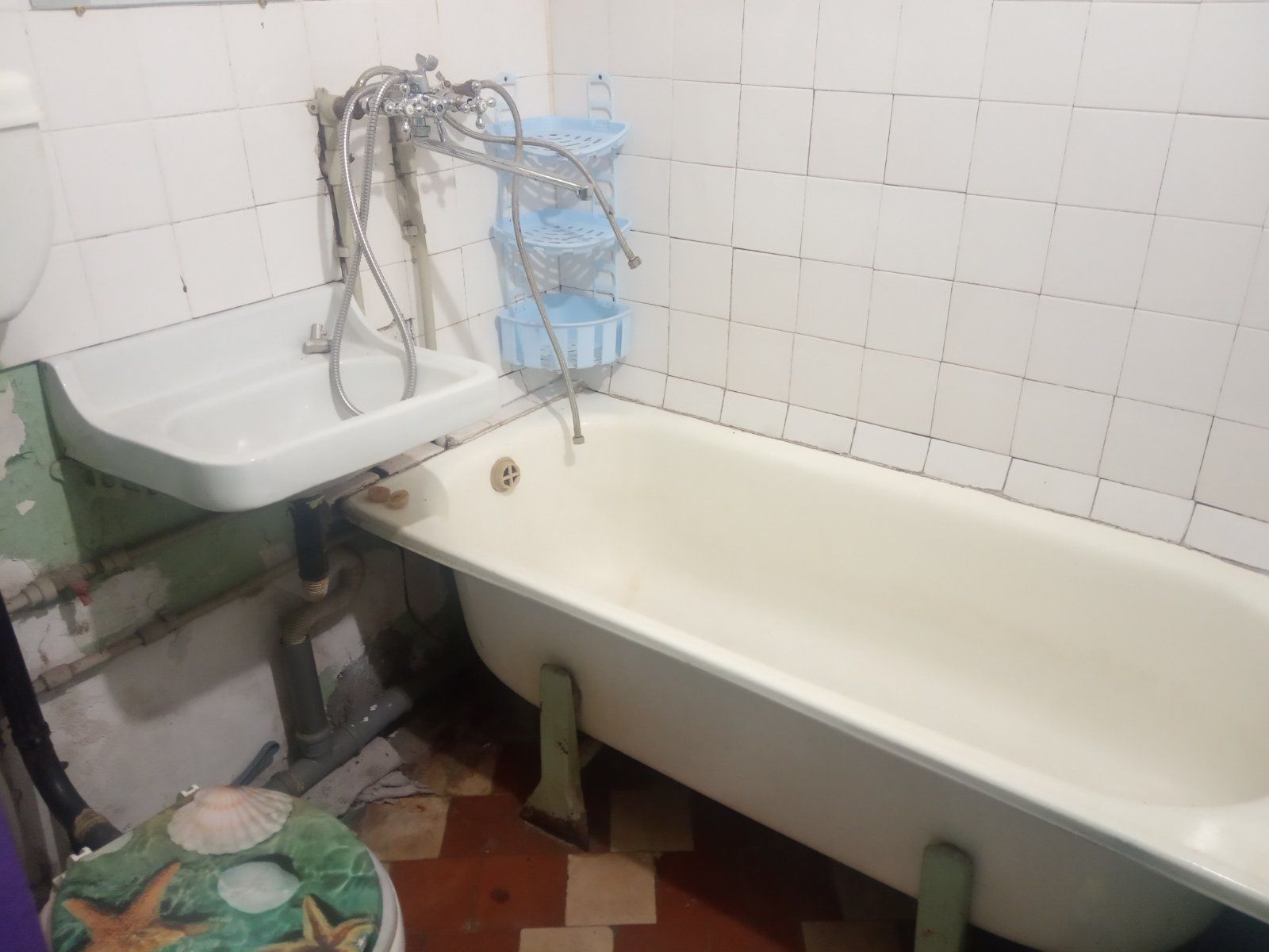 Однокімнатна квартира, п'ятий поверх