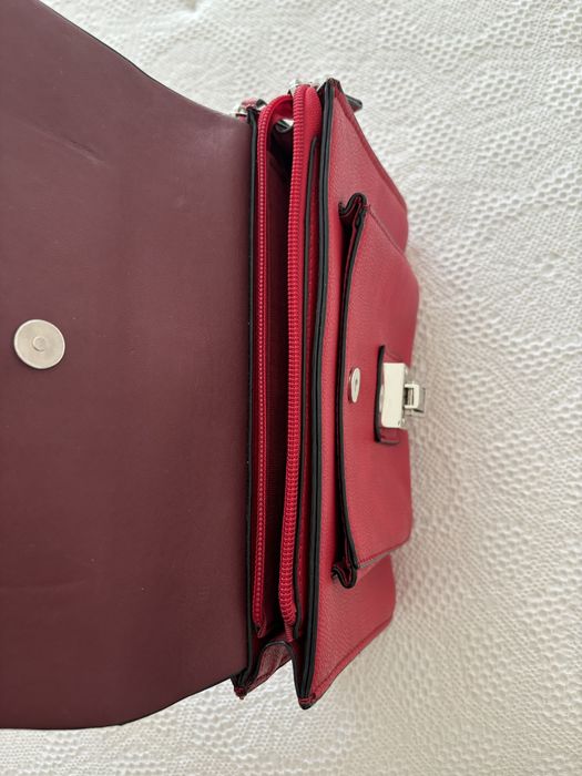 Mala vermelha da parfois