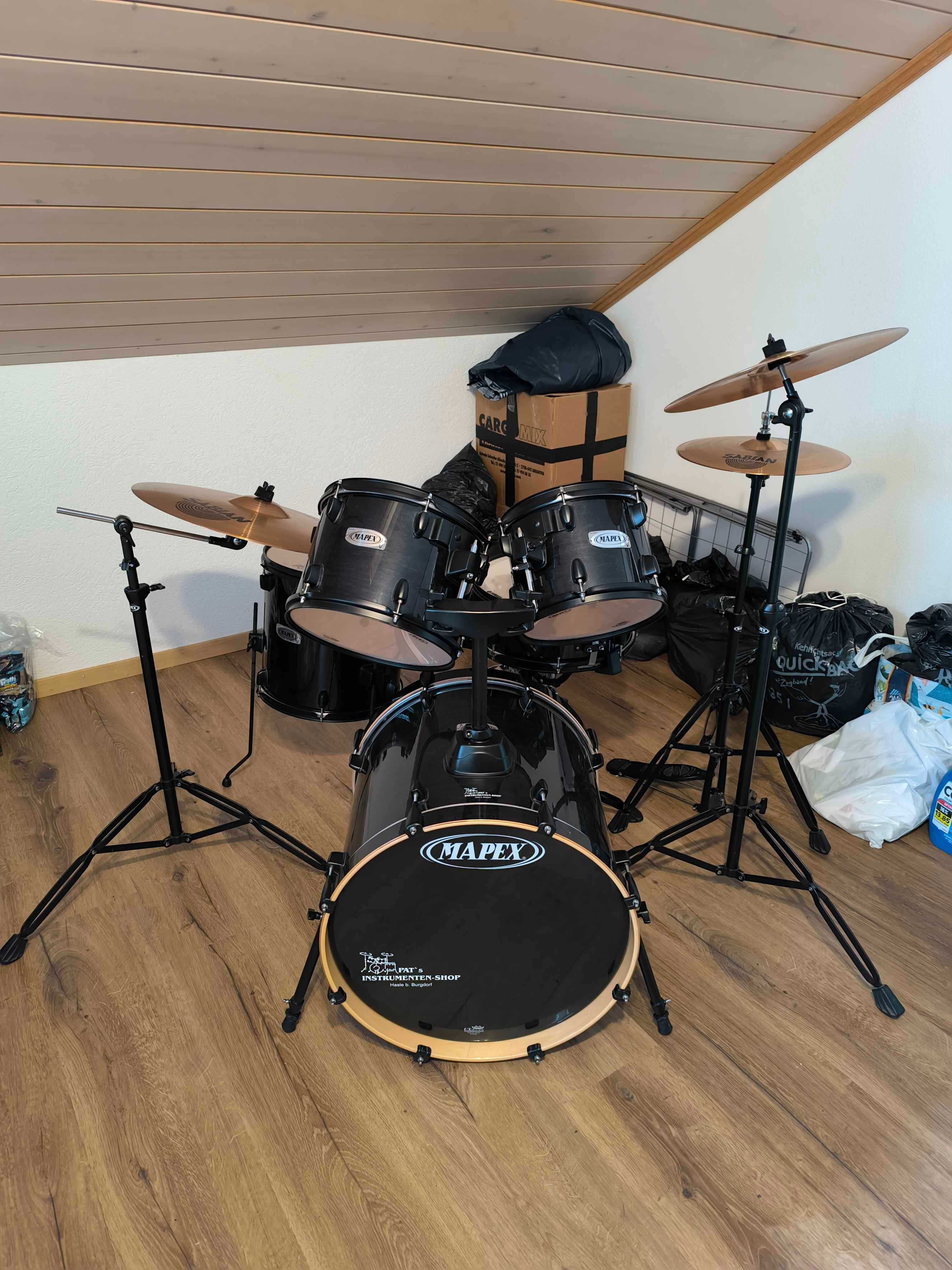 Bateria Mapex em ótimo estado