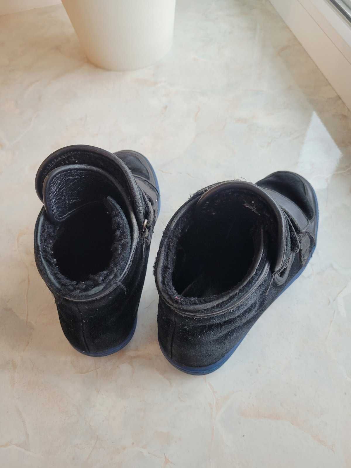 Продам ботинки DG на осень - зиму детские 30 размер кожа +замш