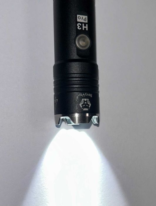 Latarka taktyczna RovyVon Hybrid H3 Pro Black