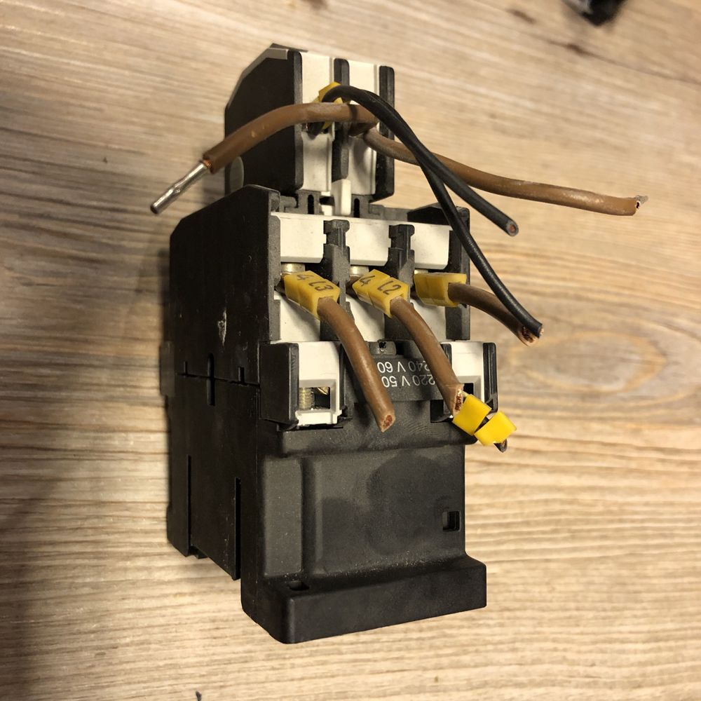 Stycznik Moeller 20A 3P - model DIL 00 M + blok styków 20 DIL, cewka