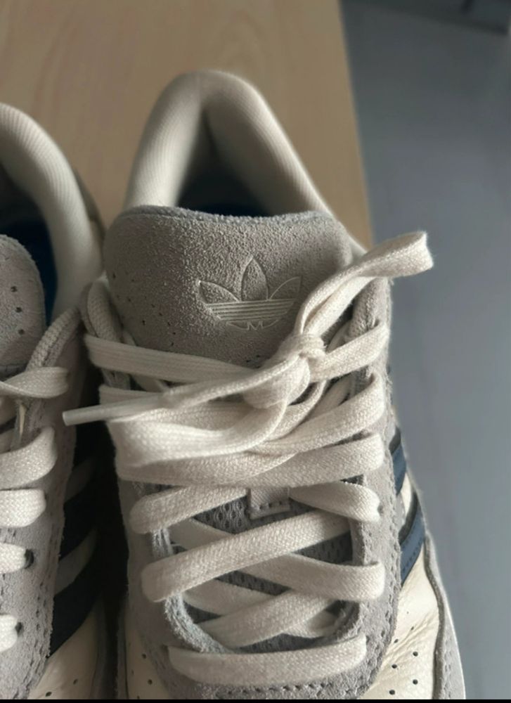 Sapatilhas adidas tyshawn