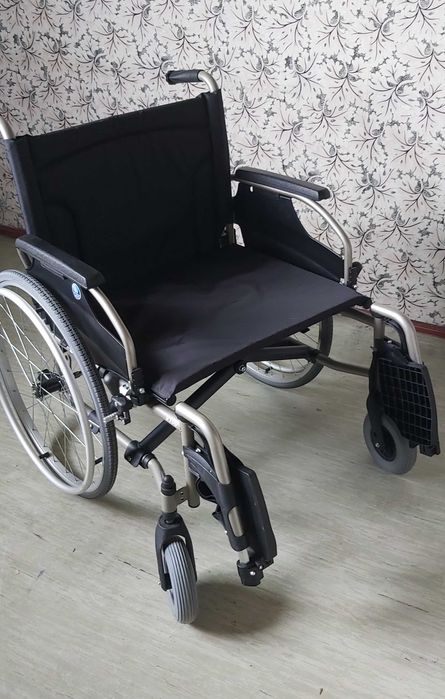 Wózek  Inwalidzki  Ręczny dla osoby bardzo  ciężkiej VERMEREIN V100XXL