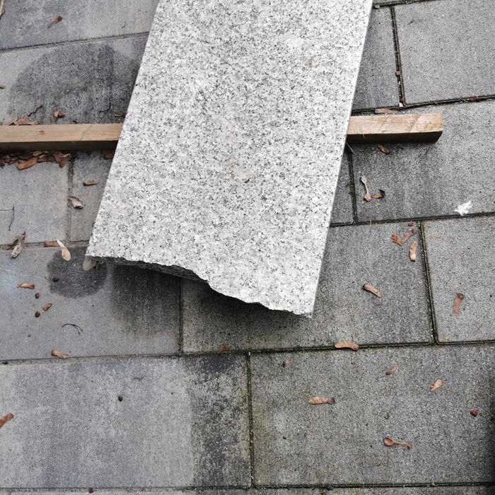 płyta  granitowa jasna szara, schodek, stopień