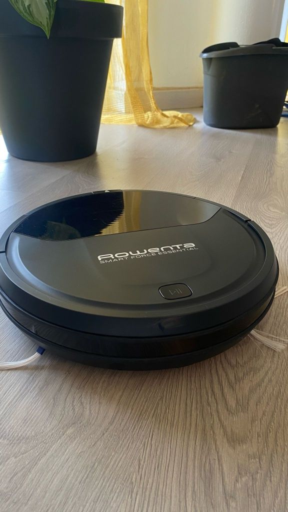 Aspirador Robô ROWENTA Smart Force