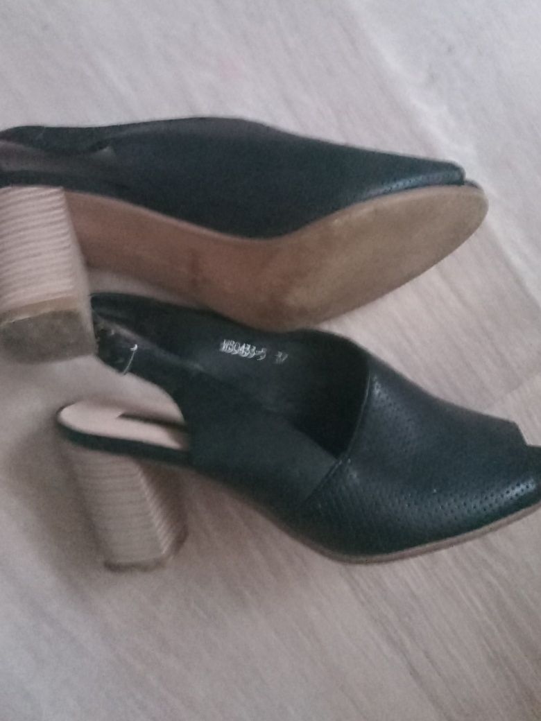 Buty na korku rozmiar 37