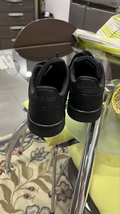 Tenis da Adidas - tamanho 42