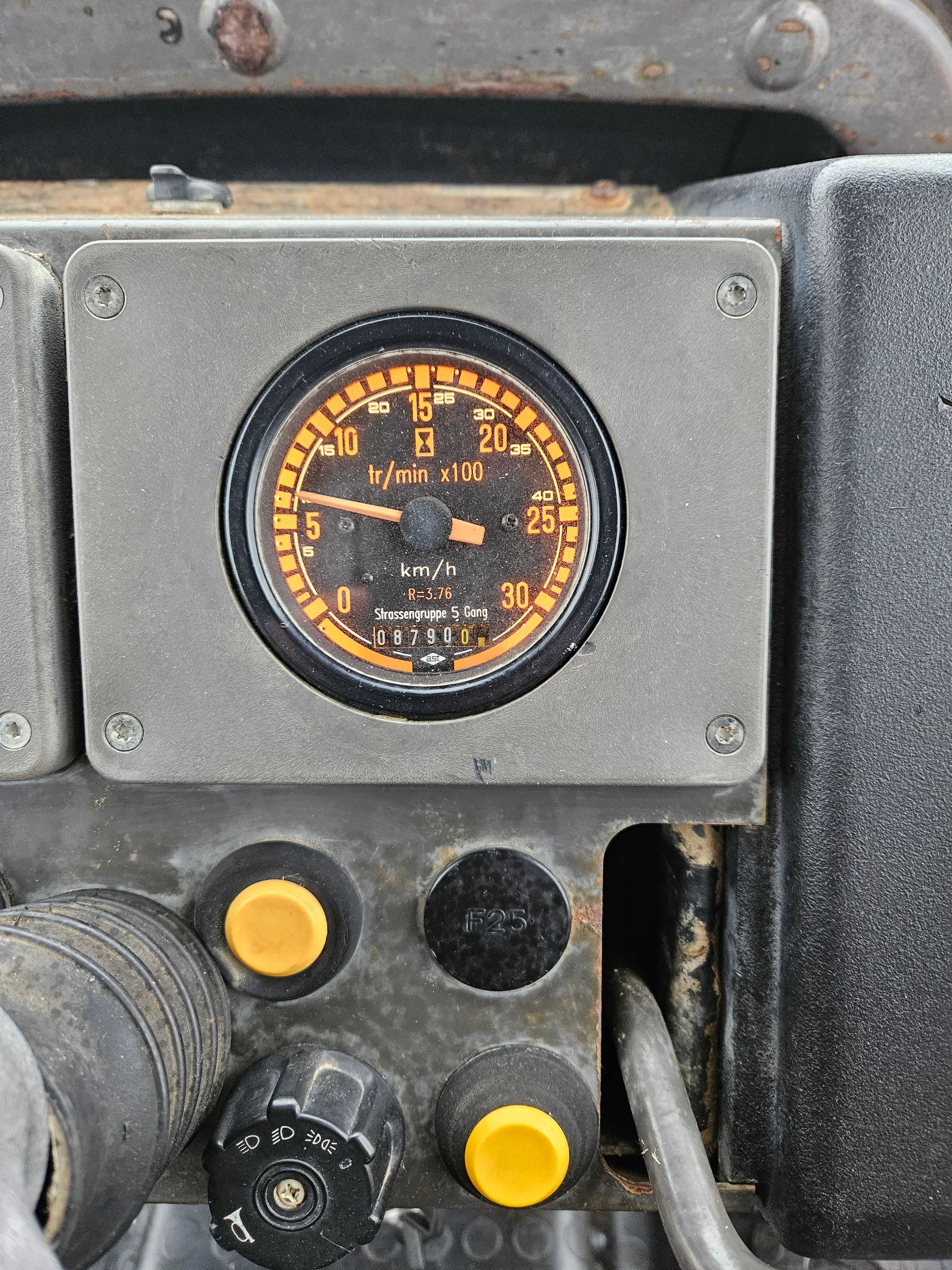 Renault Ceres 335