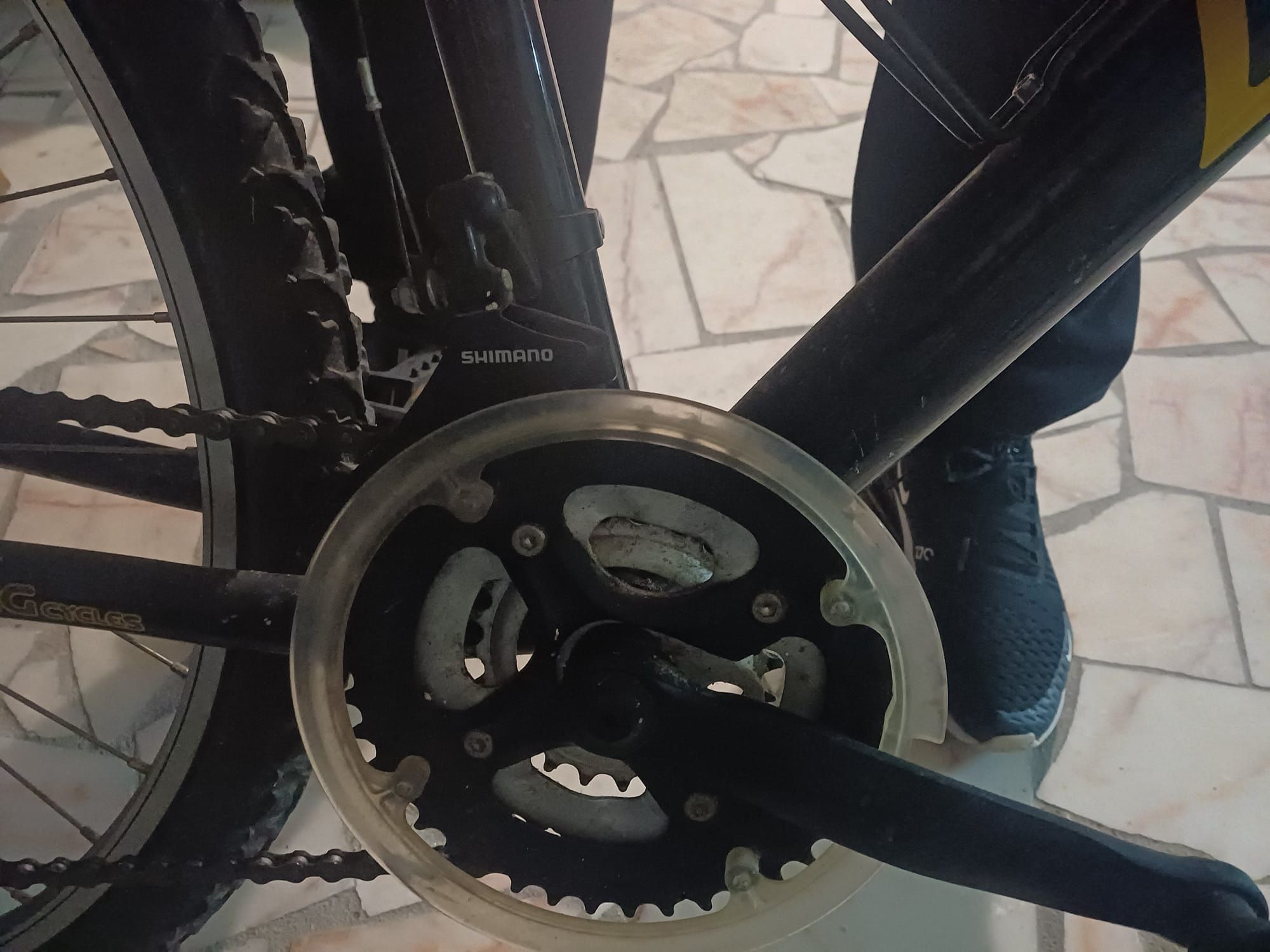 Bicicleta em excelente estado com mudancas da shimano