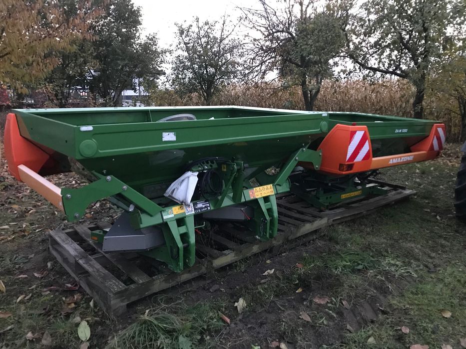 Rozsiewacz nawozów Amazone ZA-M 1202