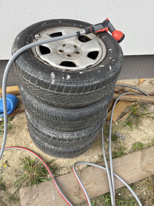 Felgi 15 Subaru Forester II z oponami zimowymi