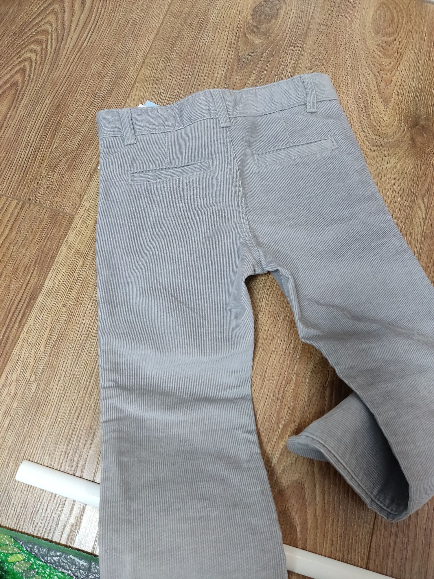 Продам штаны  4-5 лет gloria jeans