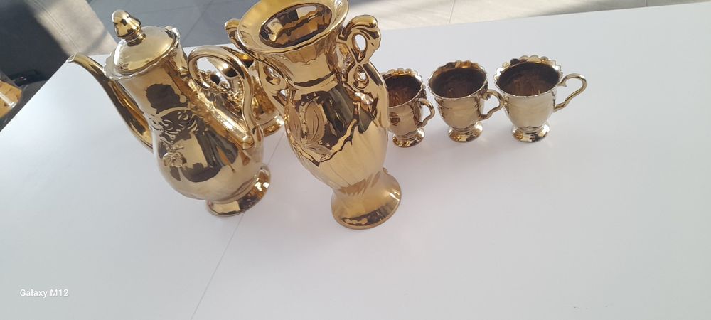 Zestaw kawowy porcelana+szkliwo złote