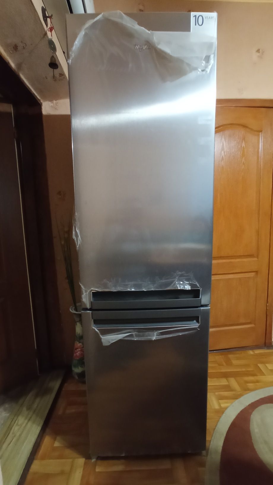 Холодильник новый Whirpool No Frost