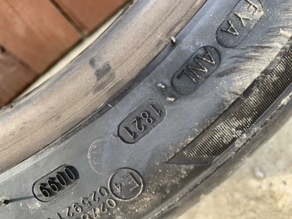Opony letnie 235/45 R17