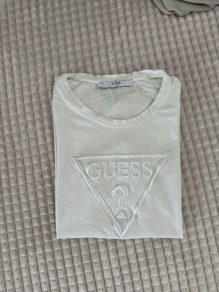 Tshirt Guess biały naszywane logo xs/s koszulka