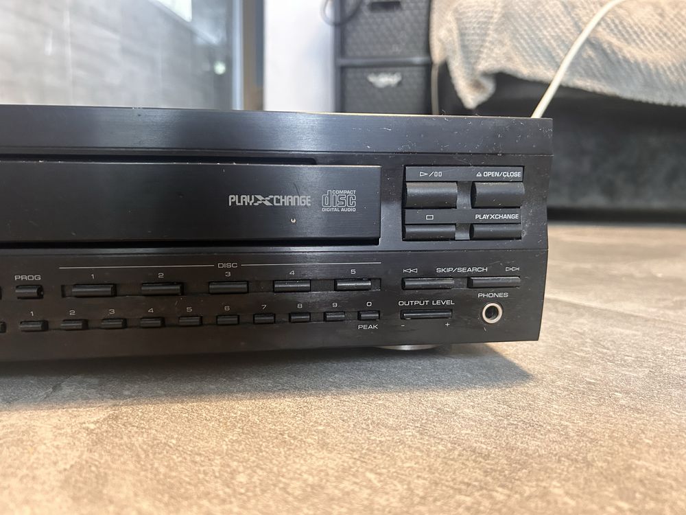 Odtwarzacz CD Zmieniarka 5 CD Yamaha CDC-765