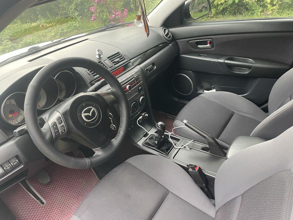 Продам мазду3 2007р 1.6