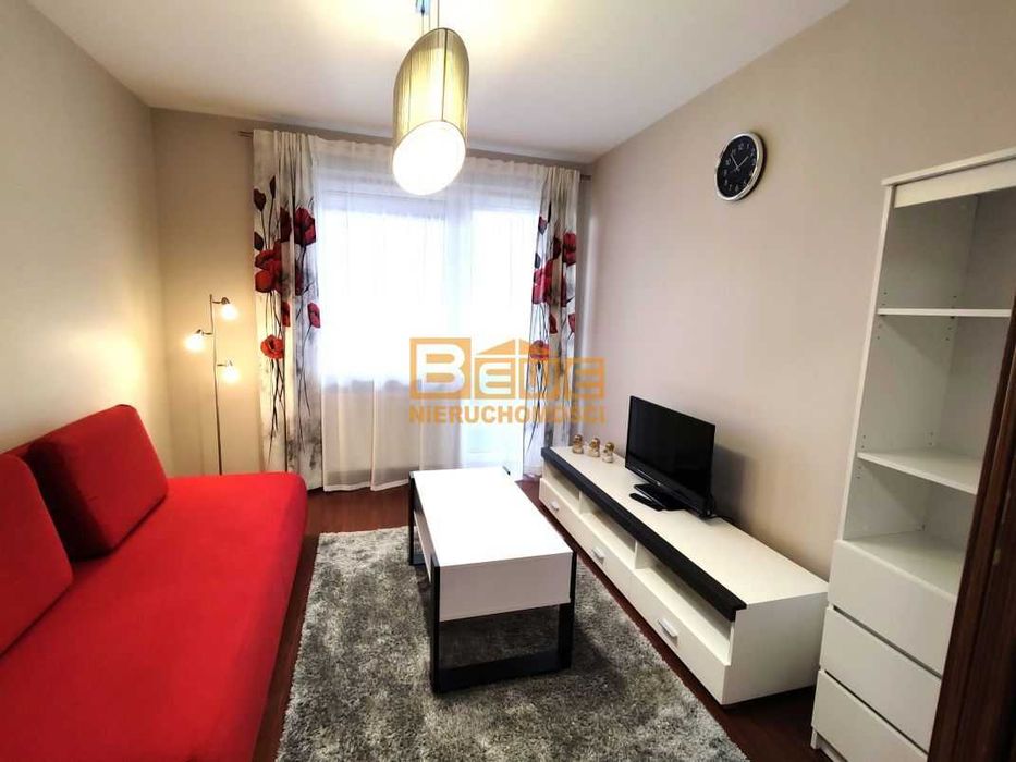 UL. KRĘTA, ATRAKCYJNE 2 pokoje, 41 m2, V piętro + loggia 7 m2 + garaż