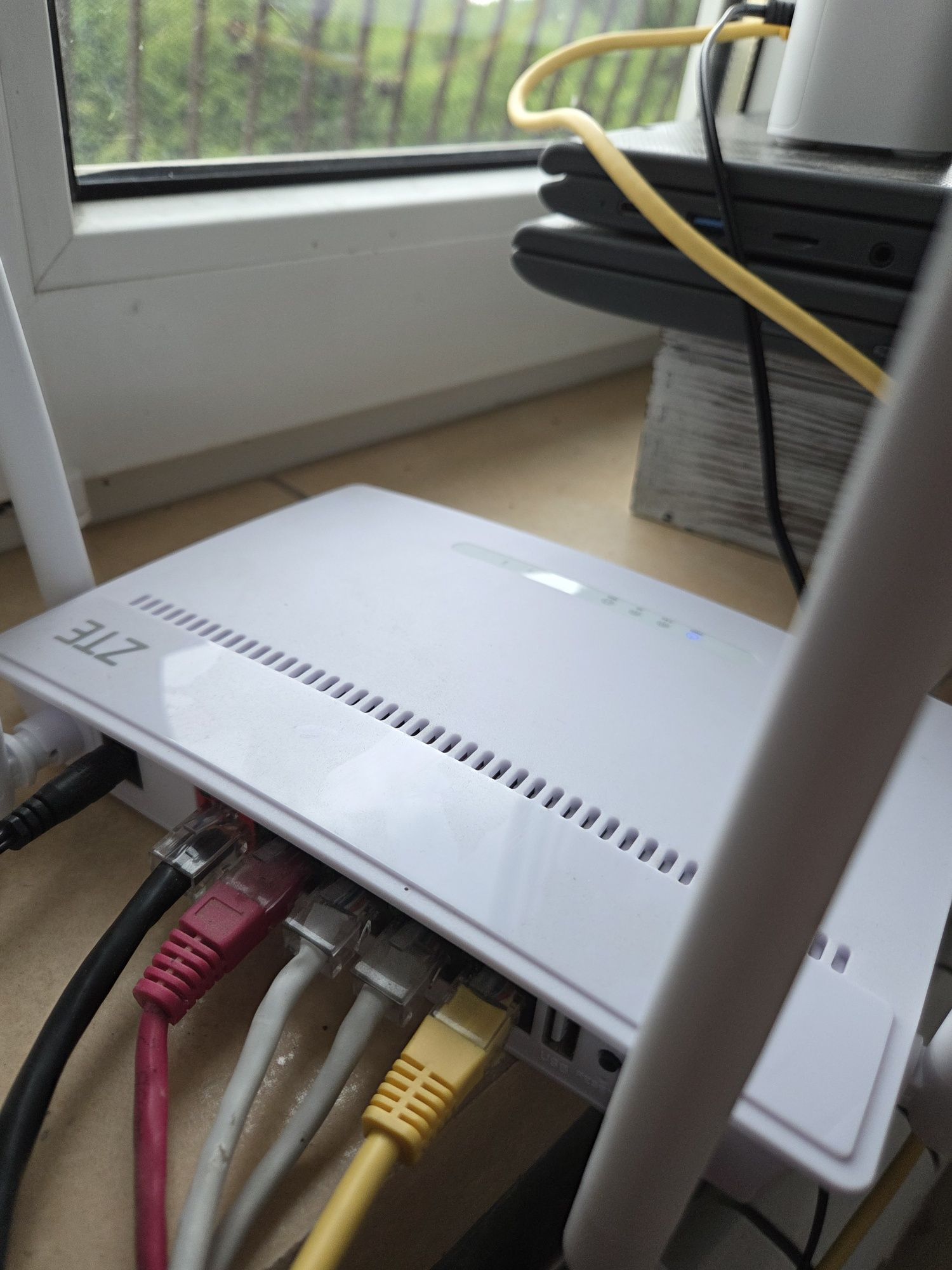 ZTE MF-258 PRO • Router LTE z anteną zewnętrzną • WiFi 6 AX3000 • Zest