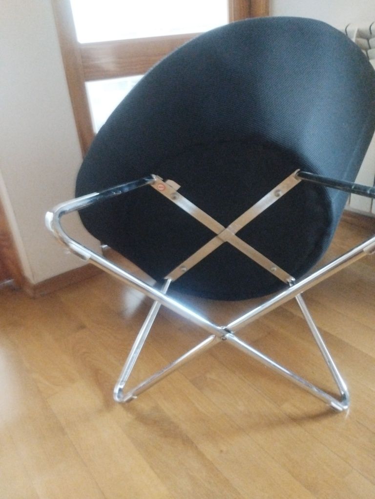 Fotel bardzo fajny wym około 80x80cm