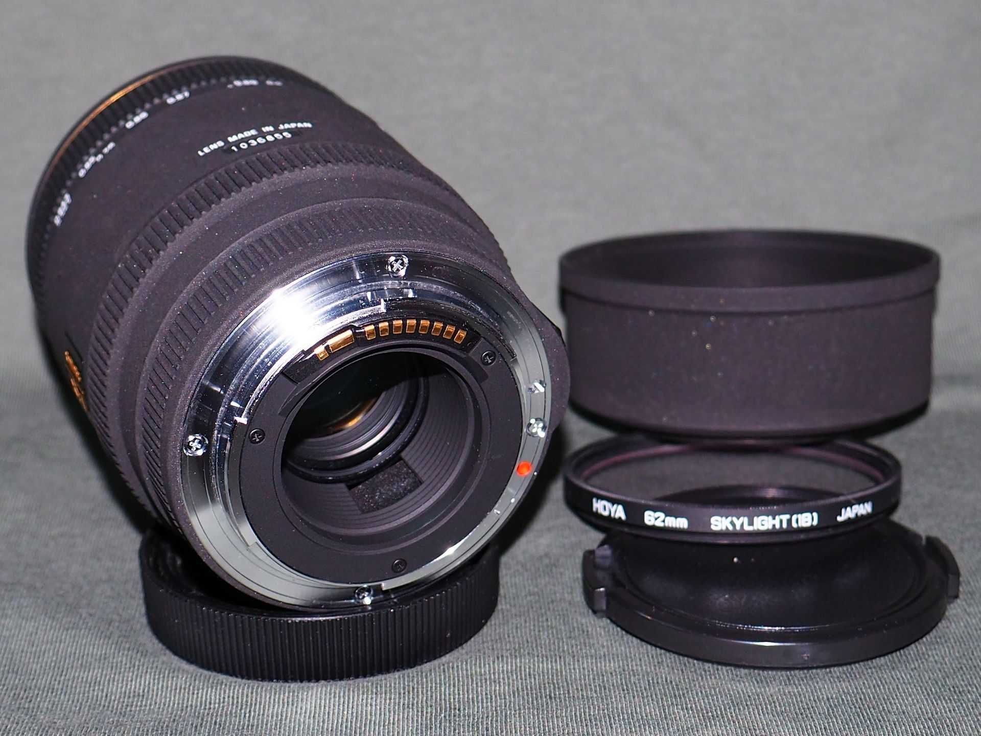 Obiektyw Sigma AF 70mm f2.8 EX DG Macro.