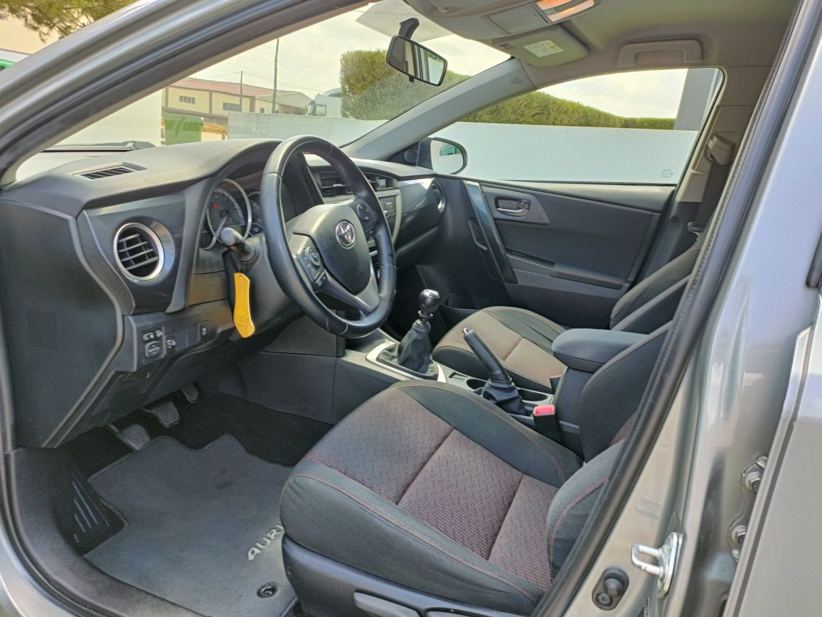 Toyota Auris 1.4 D4D NACIONAL 2014