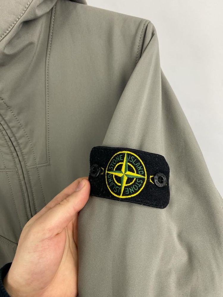 Куртка Stone Island Soft Shell-R