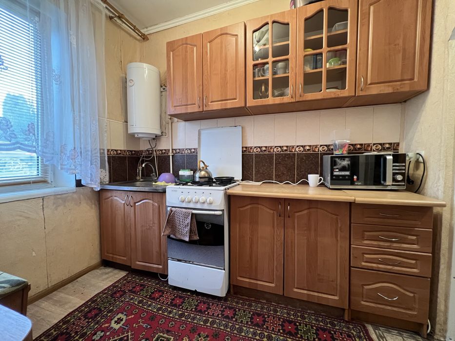 Продам 2х кімнатну квартиру з двориком в Узині