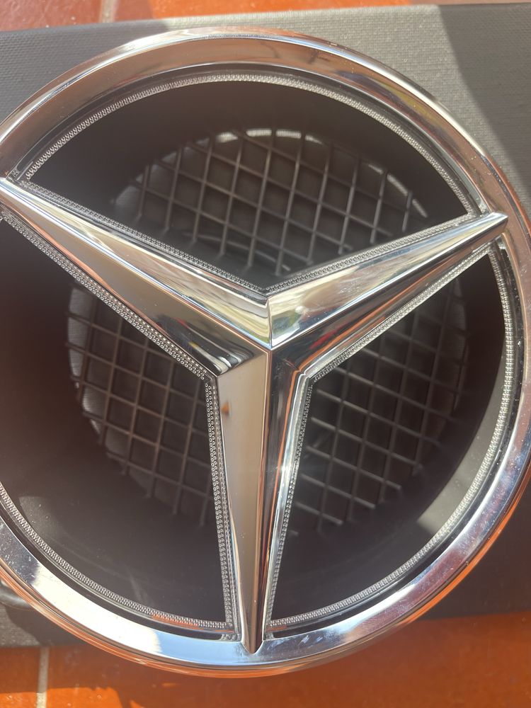 Mercedes     Led