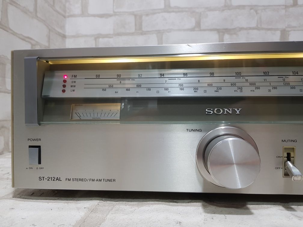 Стерео приймач/ тюнер AM/FM SONY ST-212AL, б/у з Німеччини