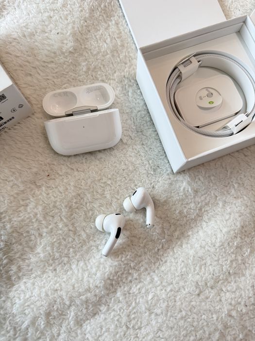 Original Apple Airpods Pro 2