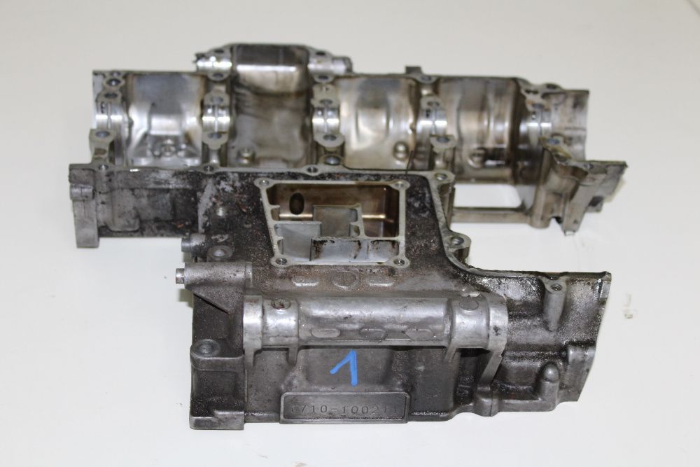 SUZUKI GSXR 1000 K1 K2 karter kartery obudowa blok 1