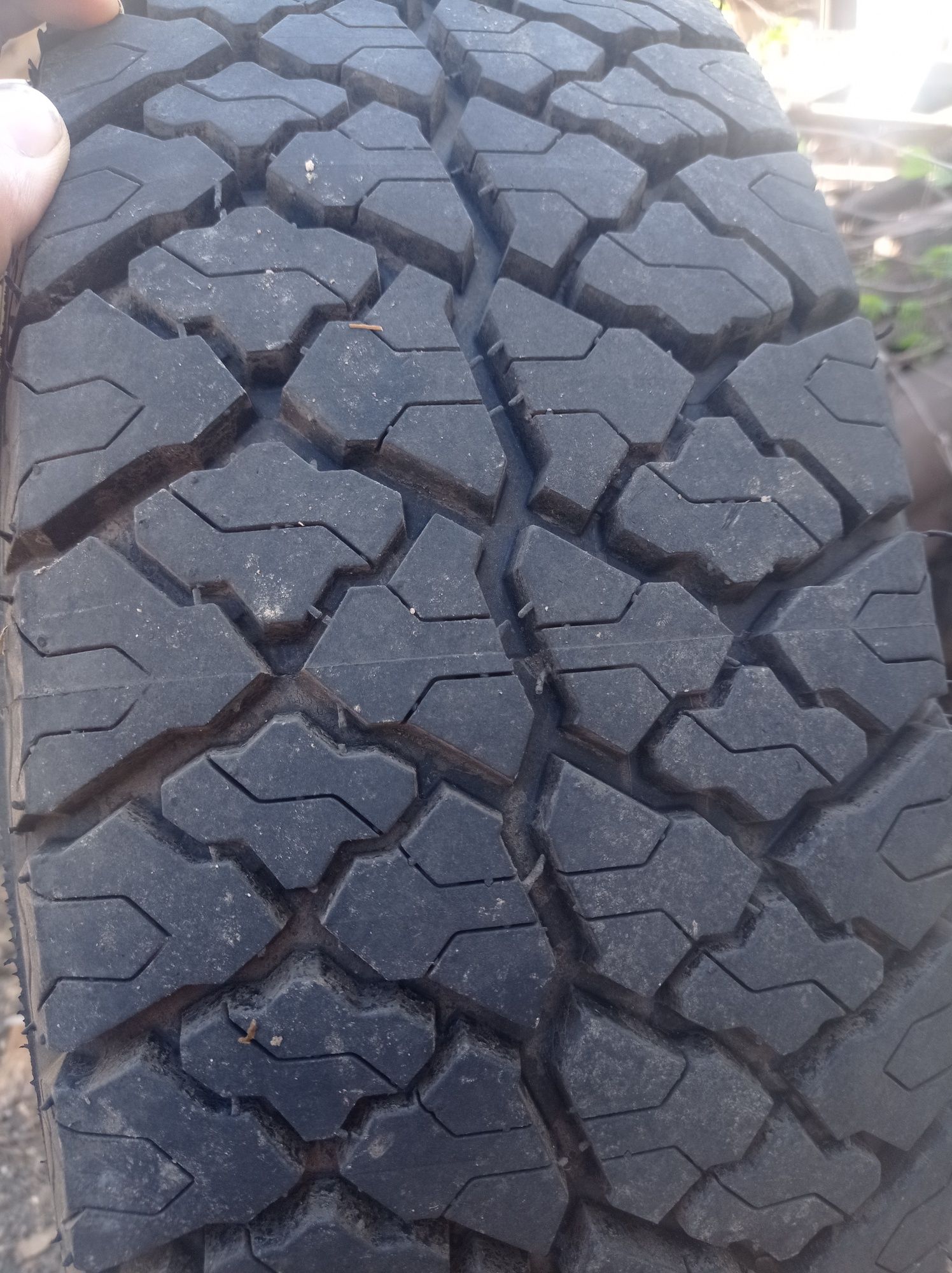 Продам шини БЦ-56 235 75 r15