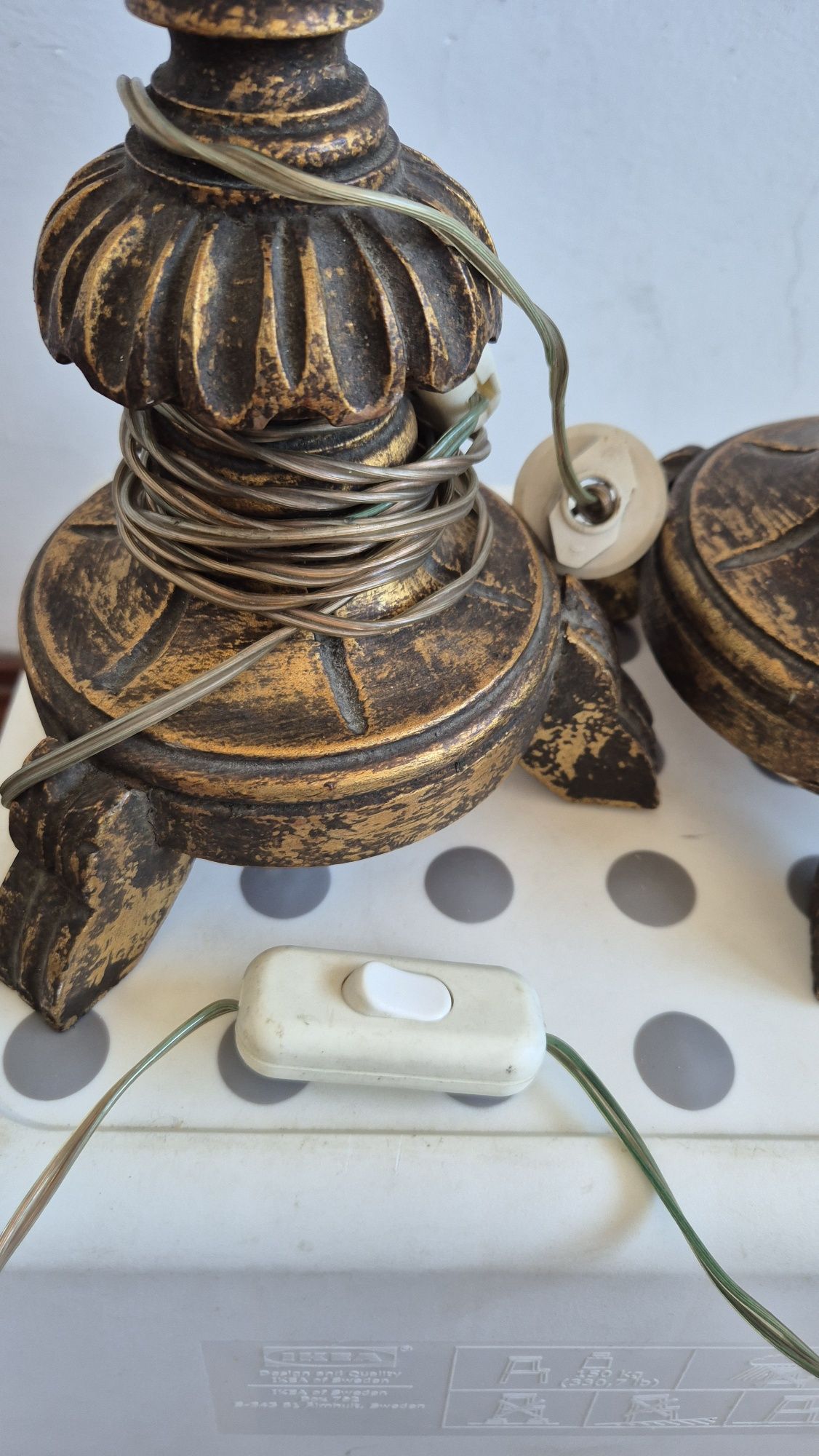 Candeeiros antigos dourados para restauro