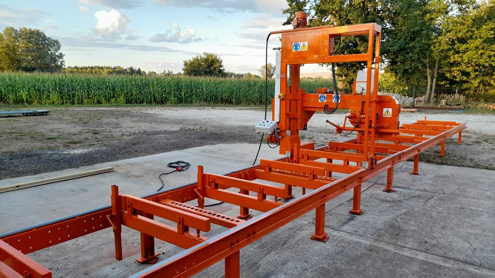 Pilarka taśmowa typu Wirex CZ-1 (trak taśmowy)