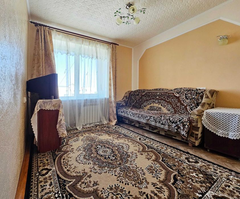 Продаж 4 кімнатної квартири, вулиця Медової Печери, цегла