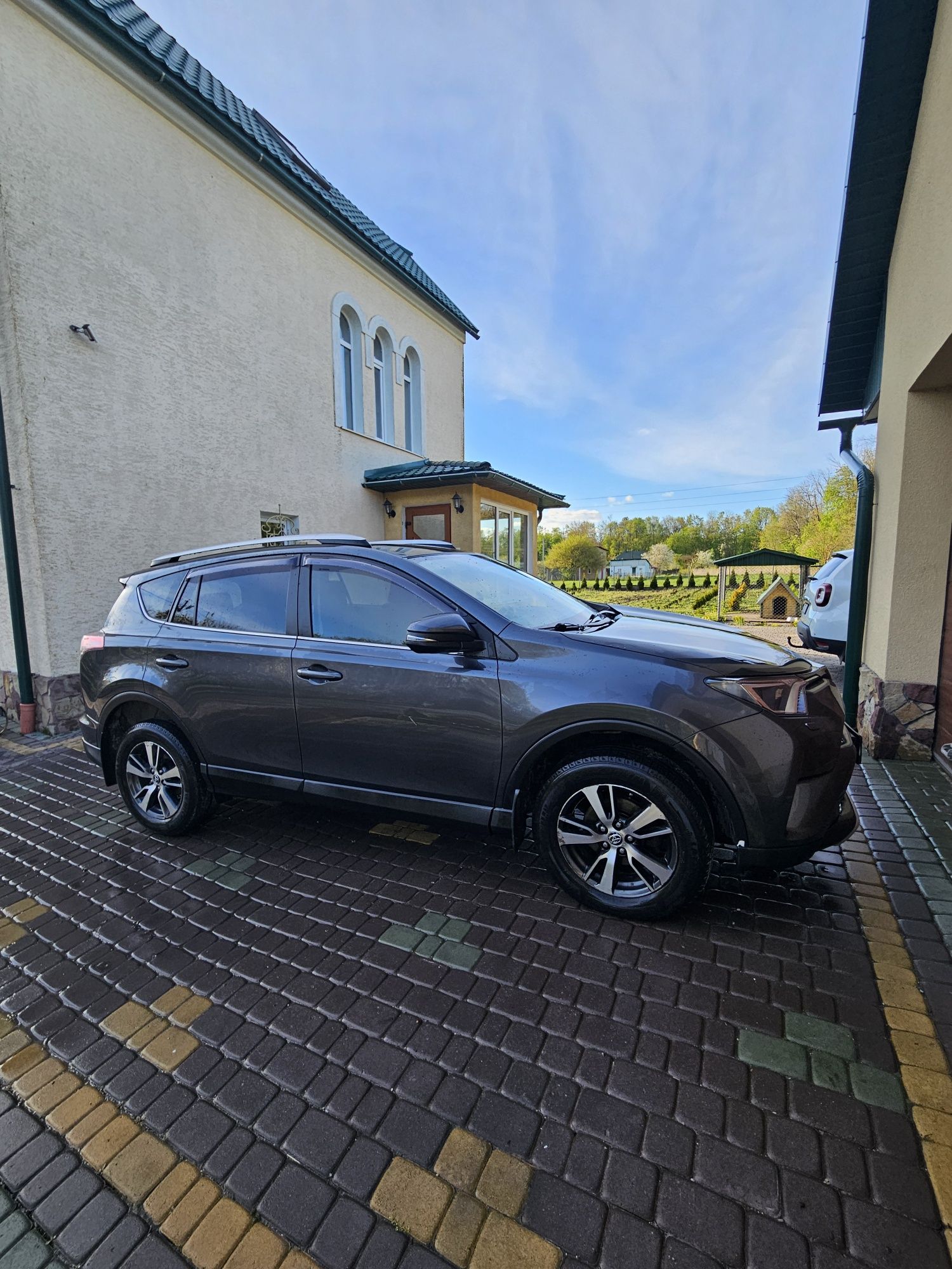 Toyota RAV4 2016