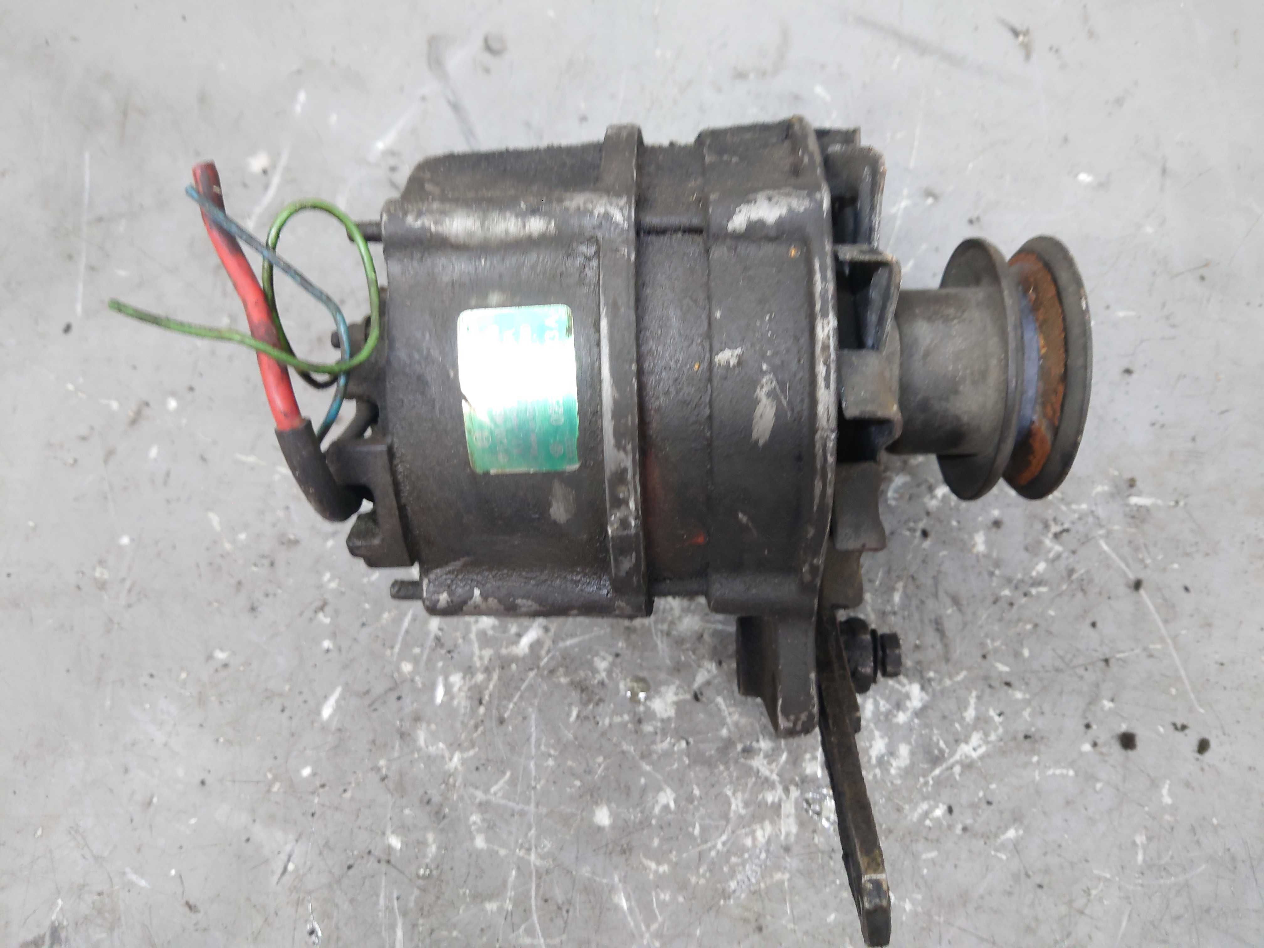 Volkswagen Transporter T3 III Audi 80 B3 1.9 TDI Alternator